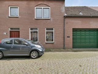 Donze Visserstraat  Donze Visserstraat 123 in Terneuzen