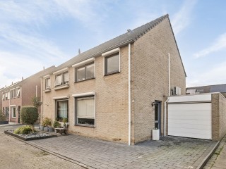  Anthonie Van Dyckstraat 25 in Axel